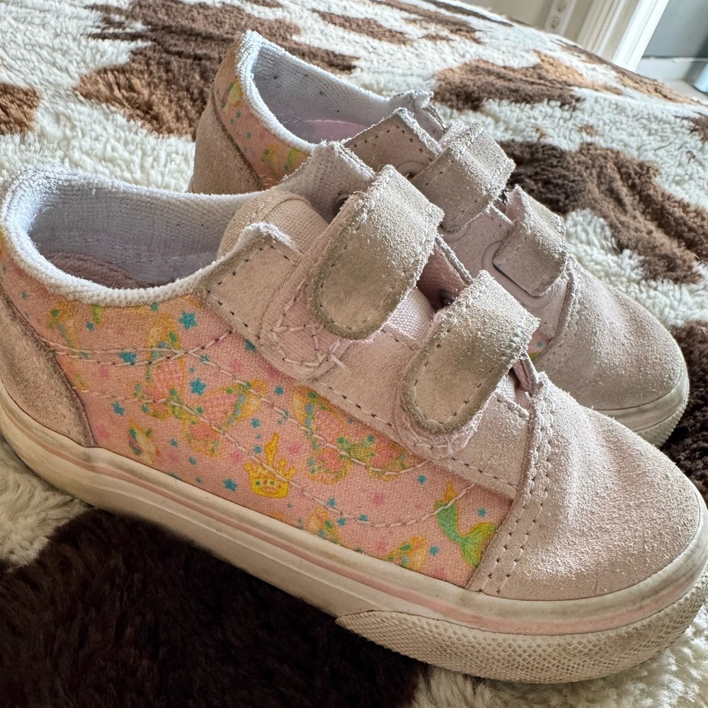 Toddler vans